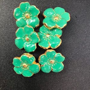 Louis Feraud Flower Buttons (6)